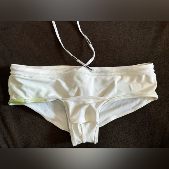 Aussiebum swim trunks size 30 - Picture 2 of 3